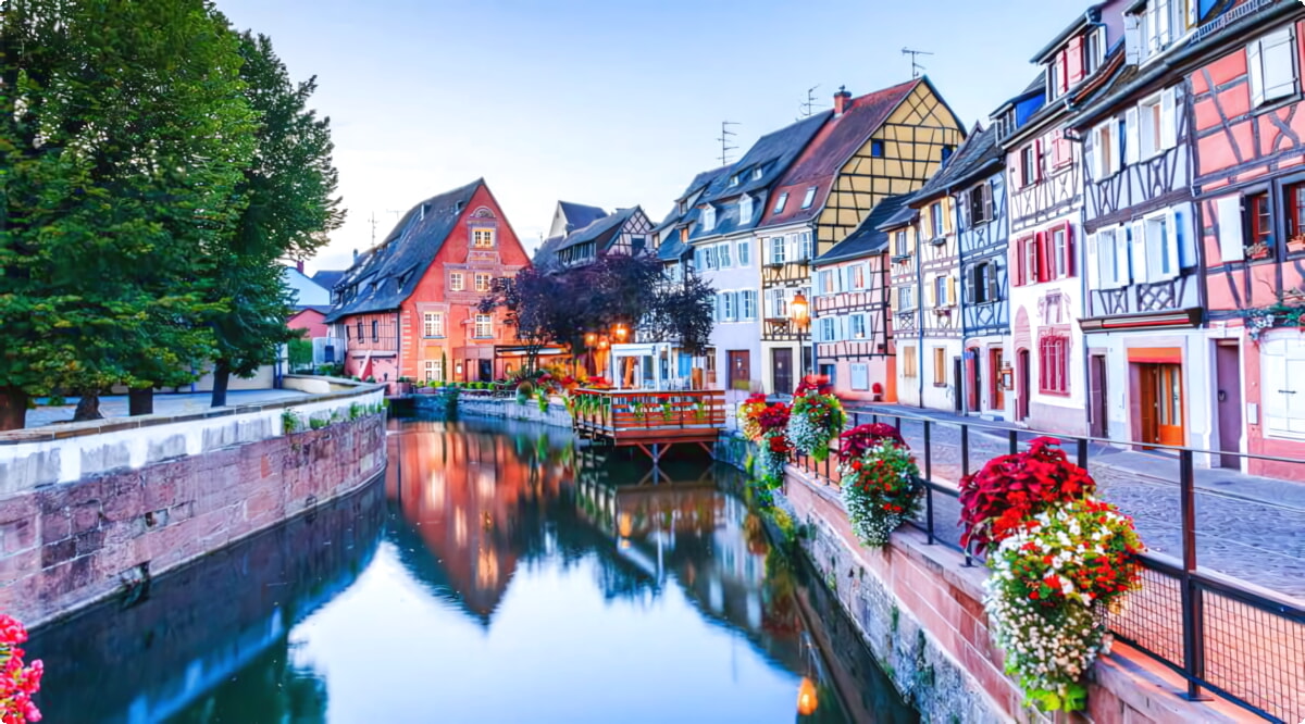 Nuestros servicios de alquiler de coches ofrecen una diversa selección de vehículos en Colmar.